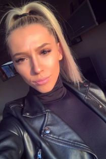 Kirby escort - 32B bust, Blonde hair, Brown eyes