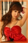 stunning Singaporean teen girl in Baker Street