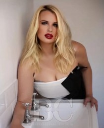 Cristal escort - 32C bust, blonde hair, blue eyes