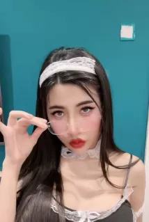 Compare to Kirsty escort