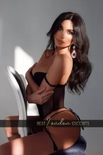 Compare to Narcissa escort