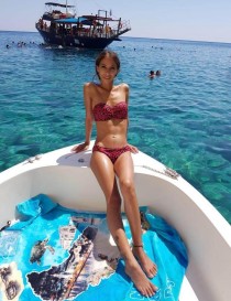 Lana escort - 34B bust, brunette hair, brown eyes