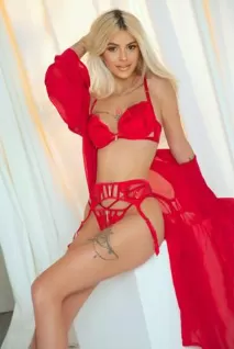 Crystal Sparkles escort - 30B bust, blonde hair, brown eyes