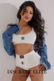 Julia 32C bust size escort, 5`7