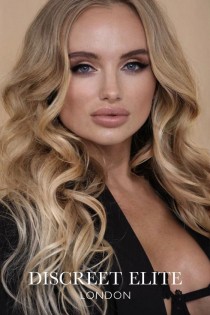 super busty escort Sienna