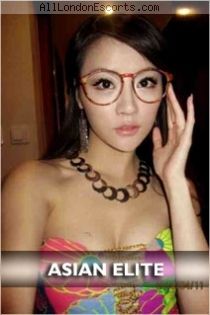 Fransey escort - 34C bust, brunette hair, Brown eyes