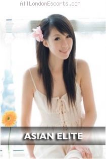Kimo escort - 34C bust, brunette hair, Brown eyes