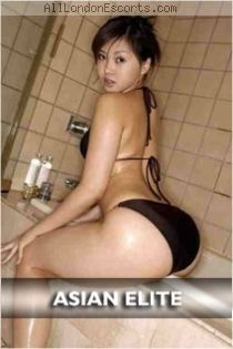 Nyri escort - 34C bust, brunette hair, Brown eyes