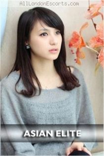 brunette escort Wuto