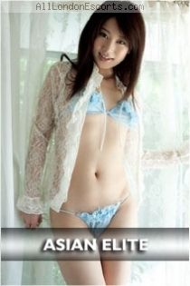 Inii escort - 34B bust, brunette hair, Brown eyes