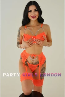 Compare to Cristalina escort