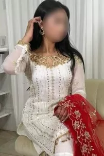 Sakina escort - 34D bust, brunette hair, brown eyes