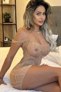 Compare to Valeria escort