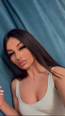 European escort Elle