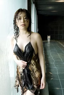 Whiteney escort - 34C bust, black hair, black eyes