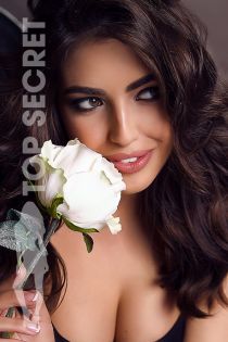Compare to Lika escort