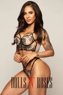 Compare to Willa escort