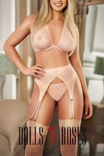 Angela escort - Dolls And Roses Escorts