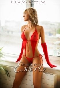Natally escort - 34C bust, blonde hair, brown eyes