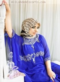 busty escort Nadirah