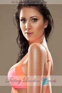 Anabella escort - 34D bust, brunette hair, brown eyes