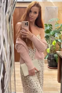 Compare to Dionce escort