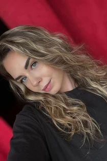 Bella 19 years old girl
