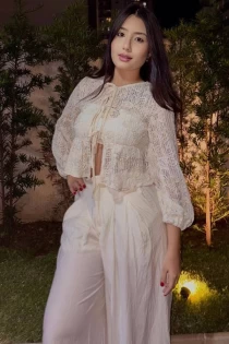 brunette escort Nobara