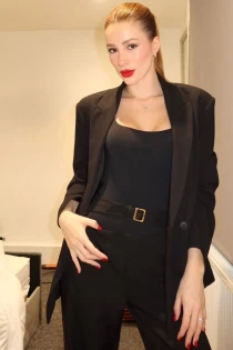 readhead escort Sindetta