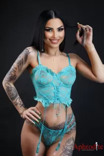 Compare to Yasemine escort